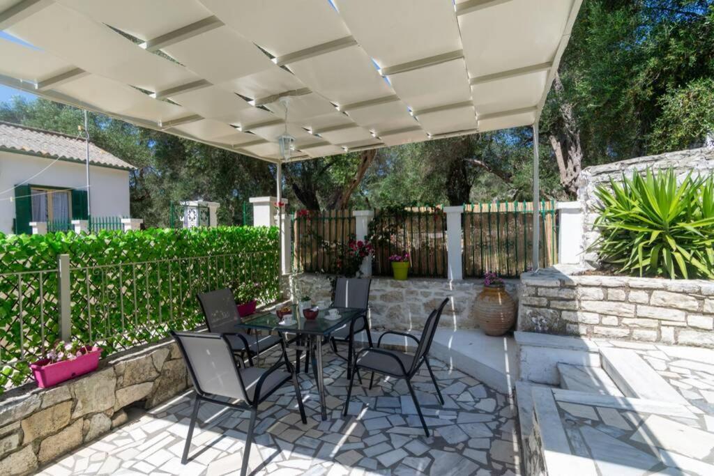 Thanos Cottage Vlachopoulatika Exterior photo